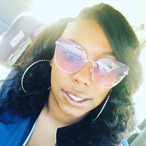 Meet your Posher, Misty